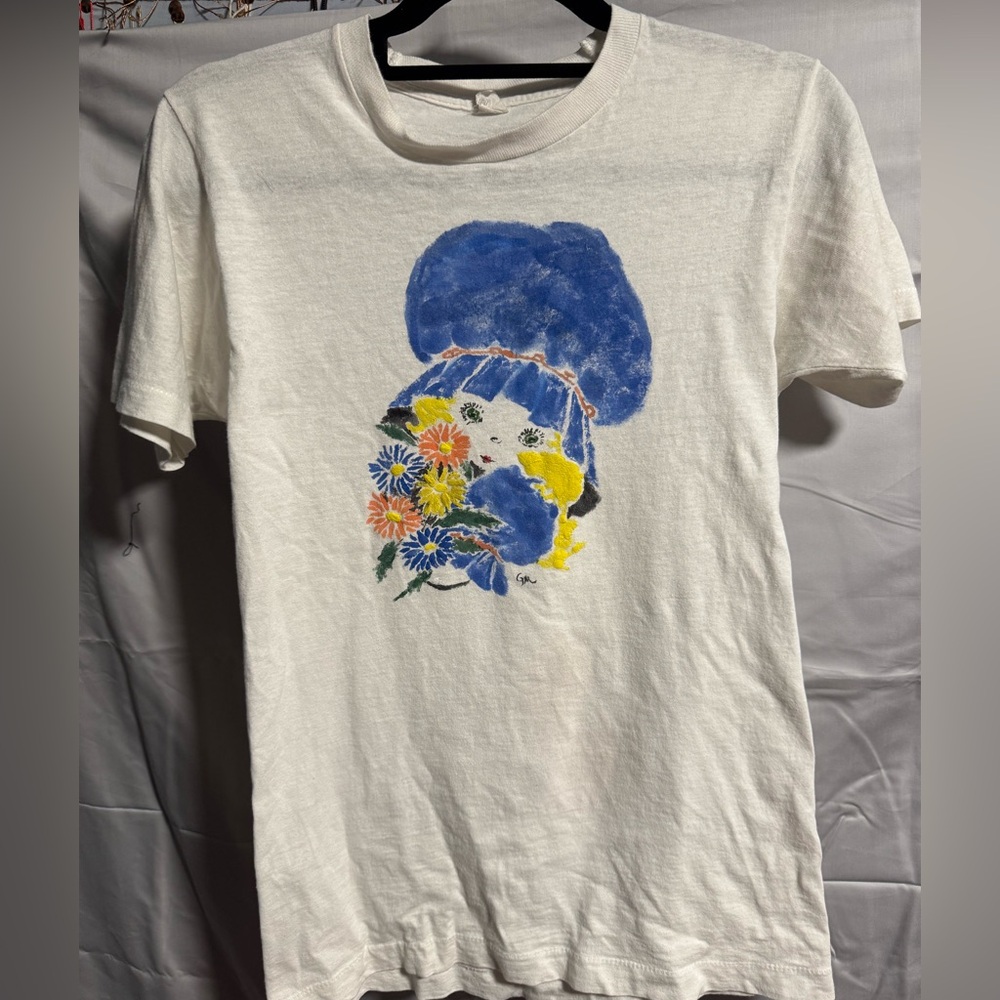 Vintage Fruit of the Loom White Tee with Blue and Yellow Graphic